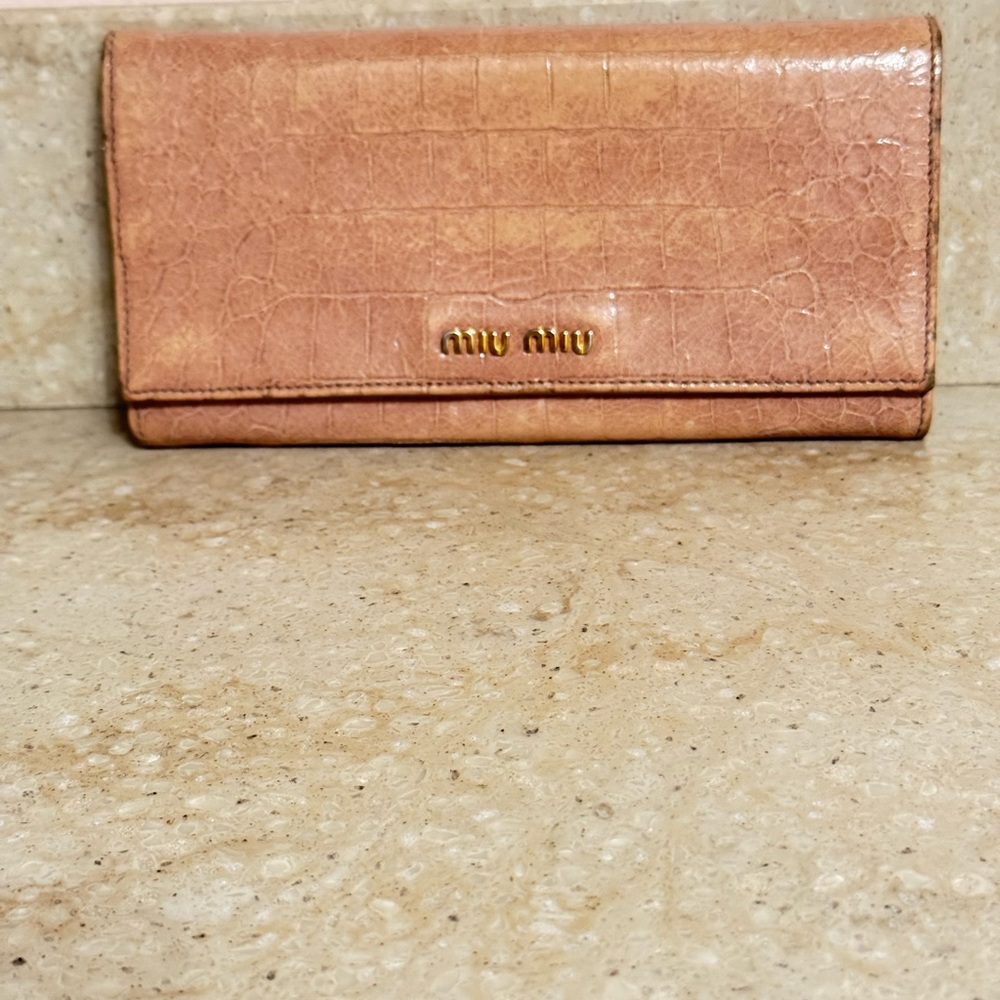 Miu Miu Pink Crocodile Embossed Leather Long Flap  Snap Wallet. Preowned